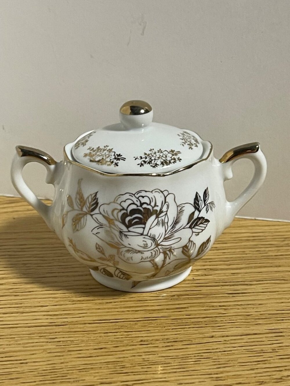 50th Anniversary Porcelain Sugar Bowl White/Gold Floral Pattern Handles Lid VTG